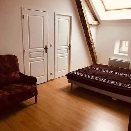 Chambre Du Ru D Ausson Châtel-Censoir Exteriör bild